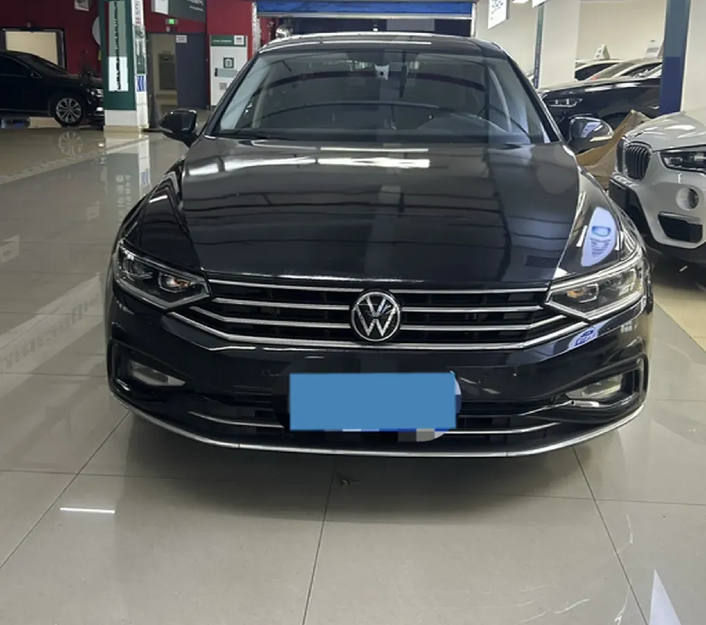 2020 Volkswagen Magotan 2.0T 186HP L4 7DCT,autocango,china used car exporter,china ev exporter,chinese used car exporter,chinese used ev exporter