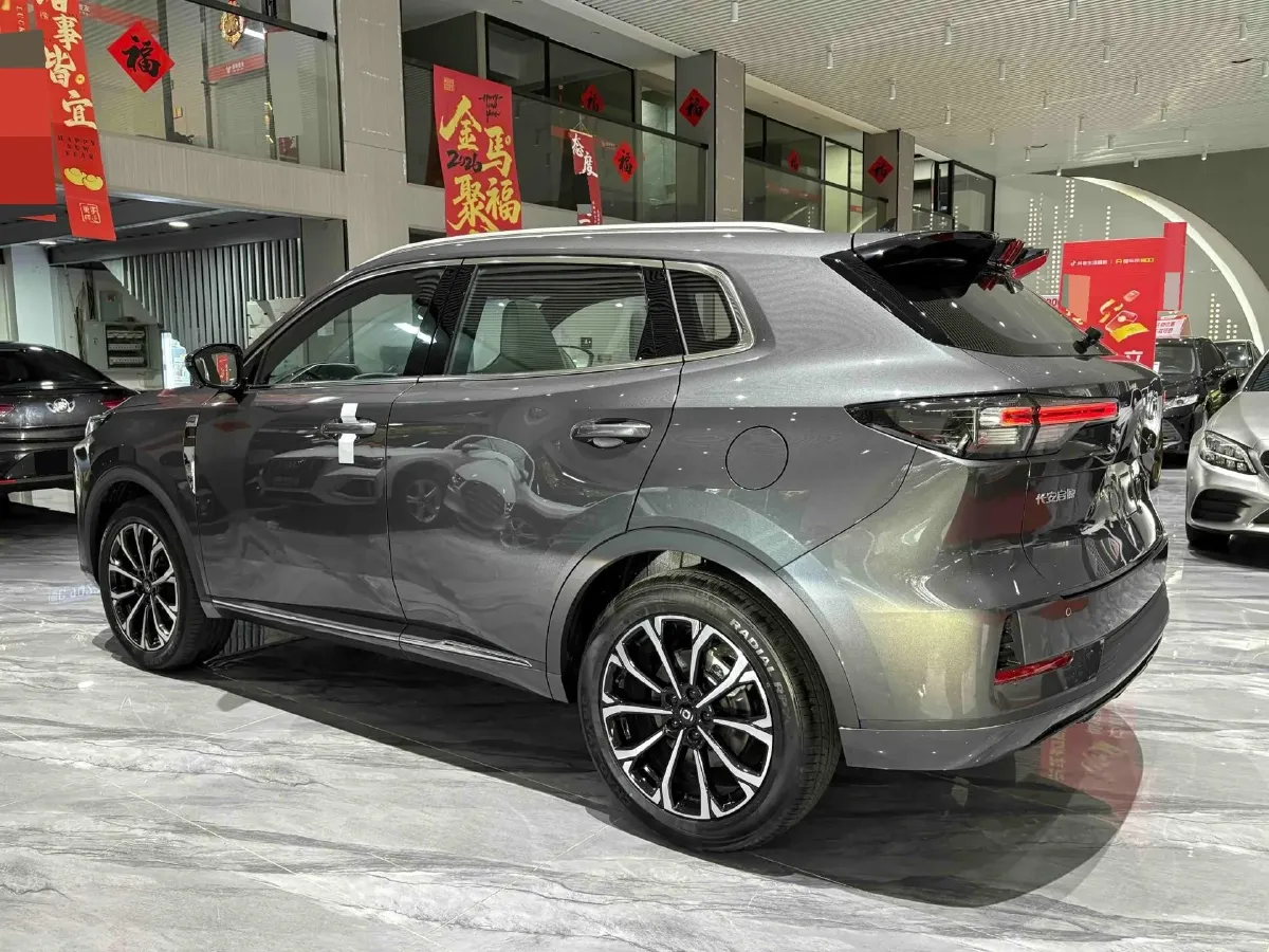 2025 ChangAn QiYuan Q05 Classic 1.5L 98HP L4 E-CVT PHEV 18.4KWH,autocango,china used car exporter,china ev exporter,chinese used car exporter,chinese used ev exporter