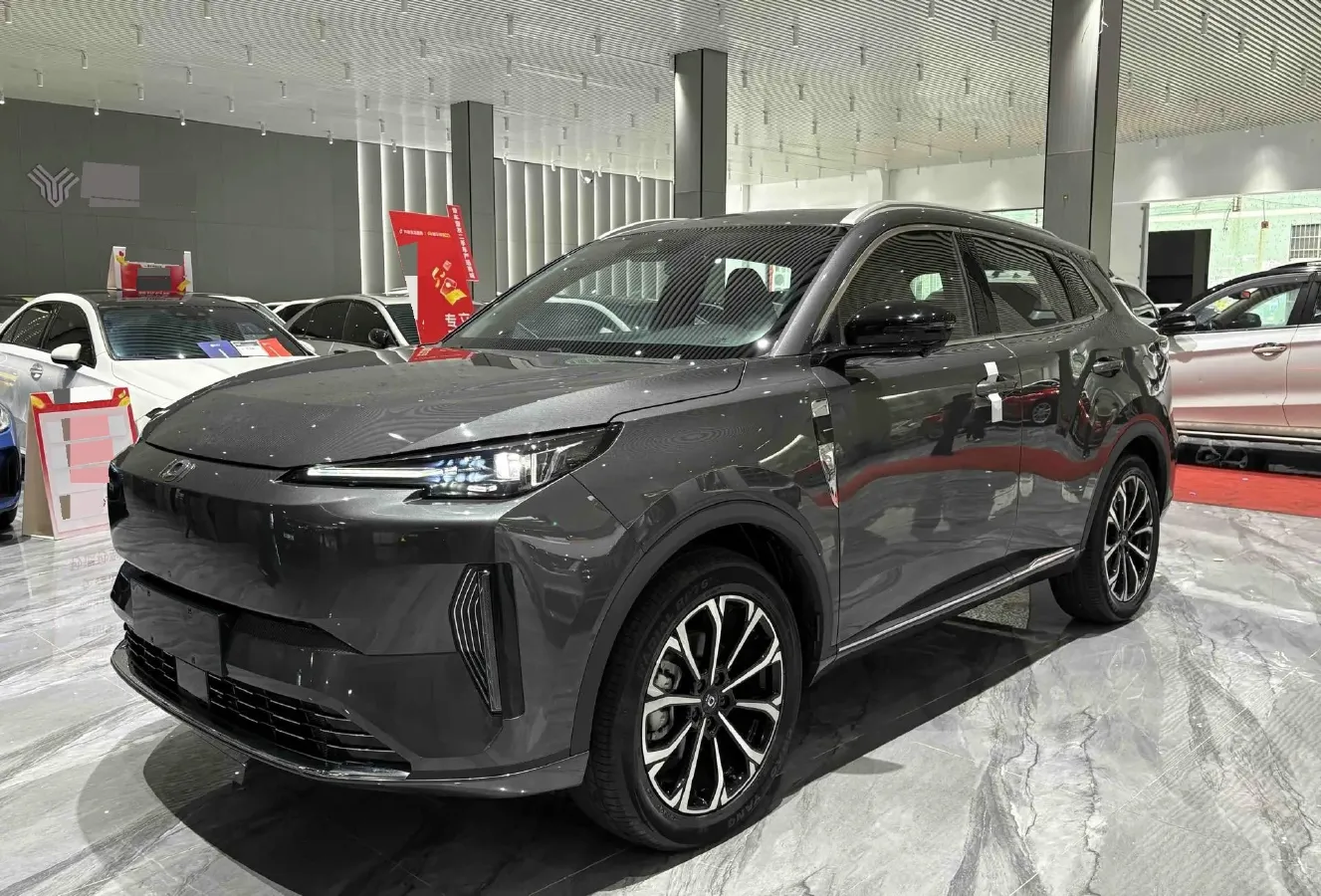 2025 ChangAn QiYuan Q05 Classic 1.5L 98HP L4 E-CVT PHEV 18.4KWH,autocango,china used car exporter,china ev exporter,chinese used car exporter,chinese used ev exporter