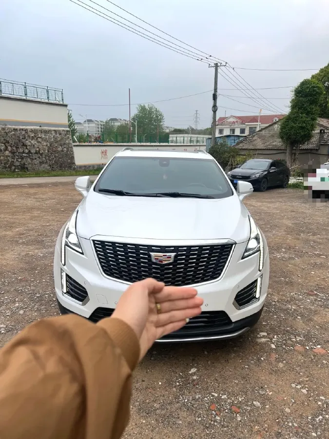 2022 Cadillac XT5 2.0T 237HP L4 9AT,autocango,china used car exporter,china ev exporter,chinese used car exporter,chinese used ev exporter