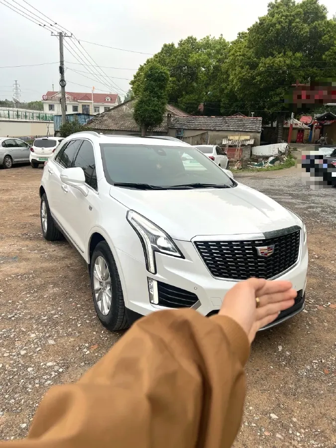 2022 Cadillac XT5 2.0T 237HP L4 9AT,autocango,china used car exporter,china ev exporter,chinese used car exporter,chinese used ev exporter