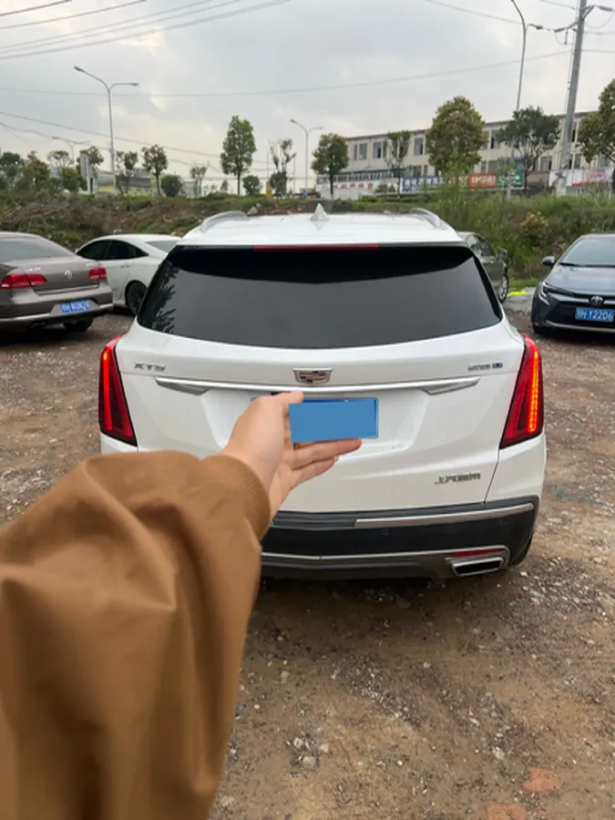 2022 Cadillac XT5 2.0T 237HP L4 9AT,autocango,china used car exporter,china ev exporter,chinese used car exporter,chinese used ev exporter