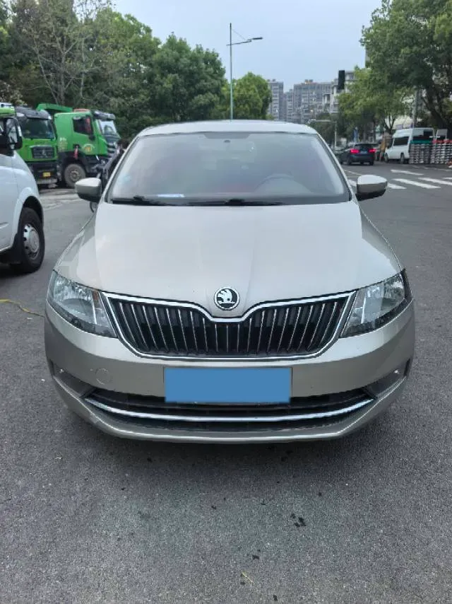 2019 SWM G01 1.5T 156HP L4 6AT,autocango,china used car exporter,china ev exporter,chinese used car exporter,chinese used ev exporter