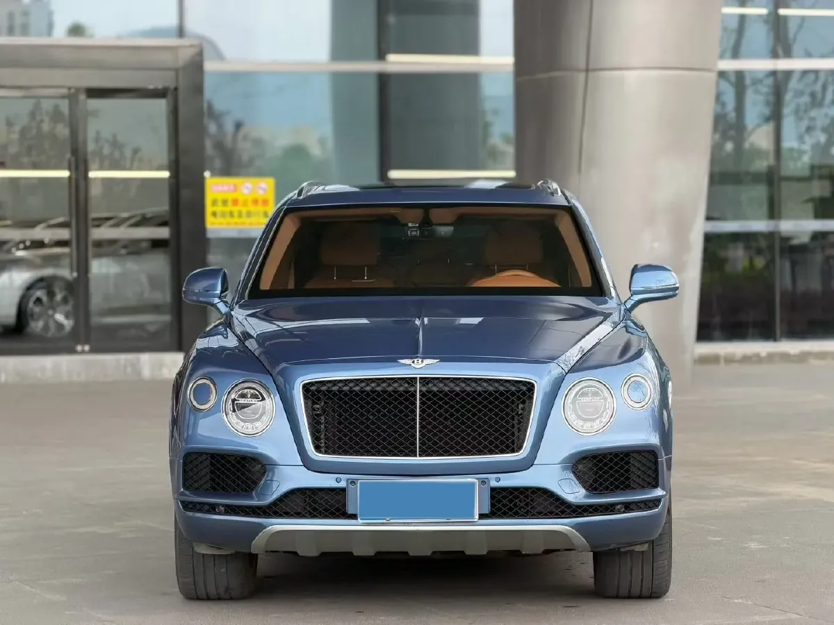 2017 Bentley Bentayga 6.0T 608HP W12 8AT,autocango,china used car exporter,china ev exporter,chinese used car exporter,chinese used ev exporter