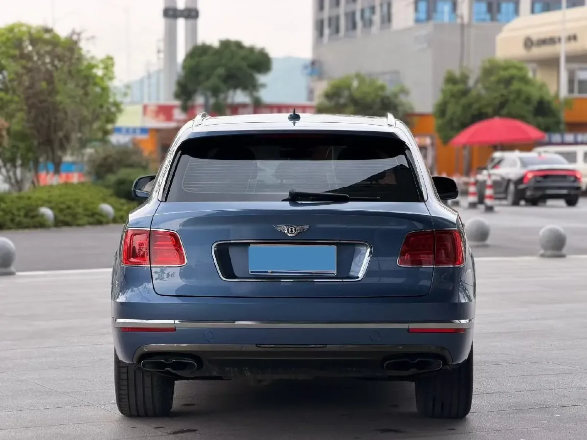 2017 Bentley Bentayga 6.0T 608HP W12 8AT,autocango,china used car exporter,china ev exporter,chinese used car exporter,chinese used ev exporter