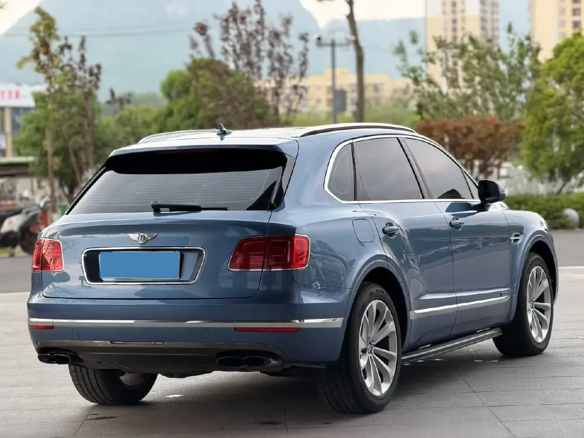 2017 Bentley Bentayga 6.0T 608HP W12 8AT,autocango,china used car exporter,china ev exporter,chinese used car exporter,chinese used ev exporter