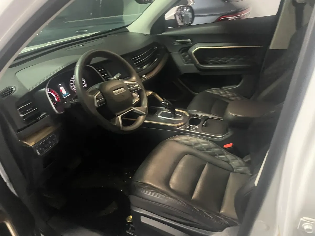 2021 Haval H6 1.5T 150HP L4 7DCT,autocango,china used car exporter,china ev exporter,chinese used car exporter,chinese used ev exporter