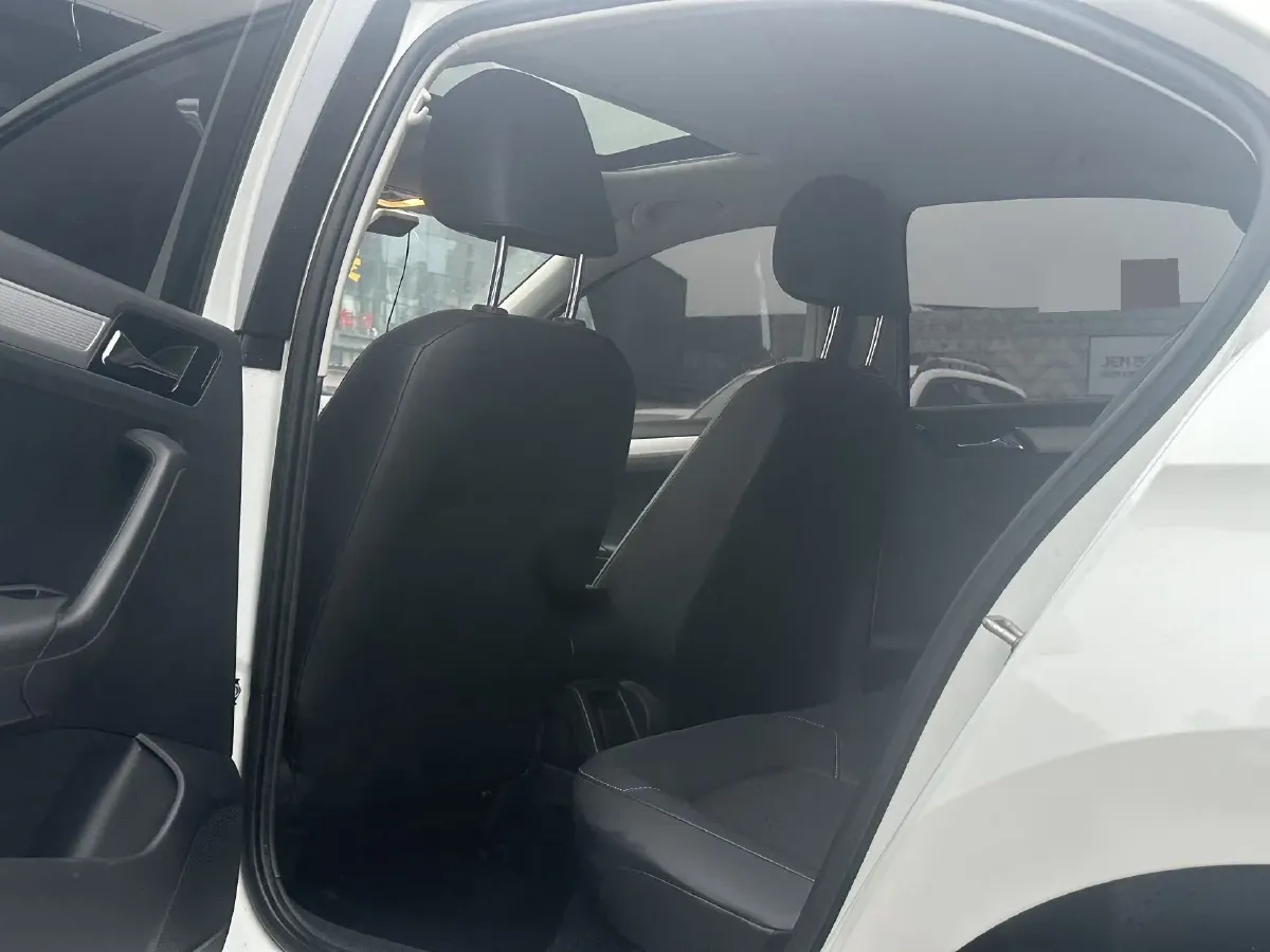 2019 Jetta VA3 1.5L 112HP L4 6AT,autocango,china used car exporter,china ev exporter,chinese used car exporter,chinese used ev exporter