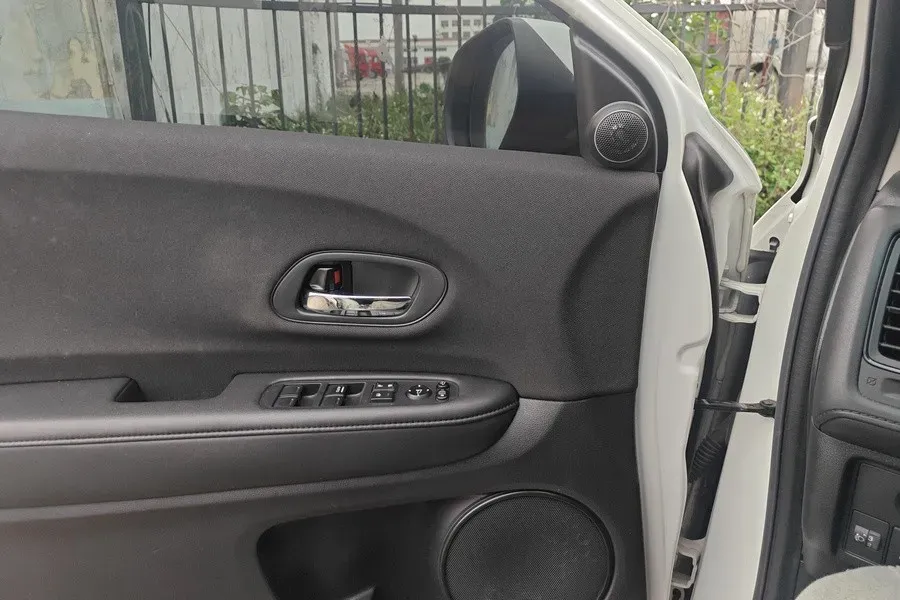 2022 Honda Vezel 1.5L 131HP L4 CVT,autocango,china used car exporter,china ev exporter,chinese used car exporter,chinese used ev exporter