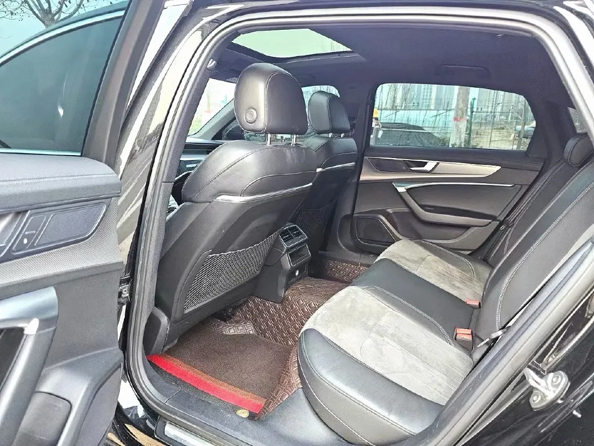 2020 Audi A6L 2.0T 190HP L4 7DCT,autocango,china used car exporter,china ev exporter,chinese used car exporter,chinese used ev exporter