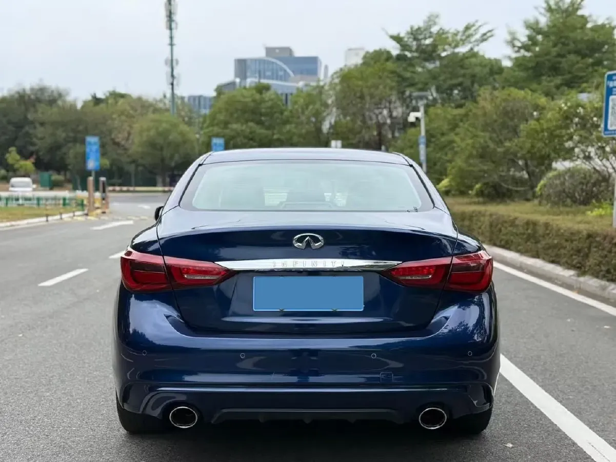 2018 Jeep Grand Commander 2.0T 265HP L4 9AT,autocango,china used car exporter,china ev exporter,chinese used car exporter,chinese used ev exporter