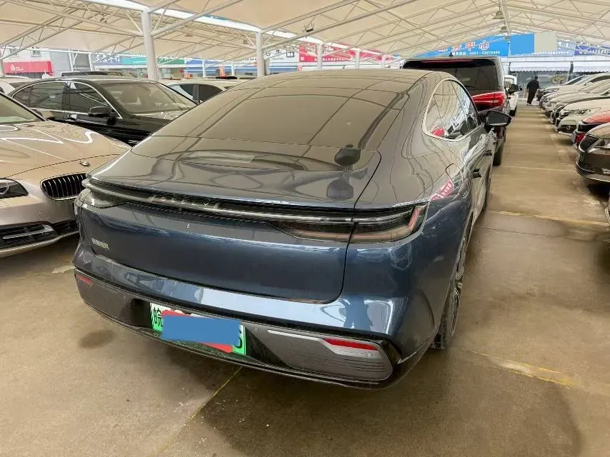 2025 Geely Galaxy Starshine 8 1.5T 163HP L4 3DHT PHEV 27.69KWH,autocango,china used car exporter,china ev exporter,chinese used car exporter,chinese used ev exporter
