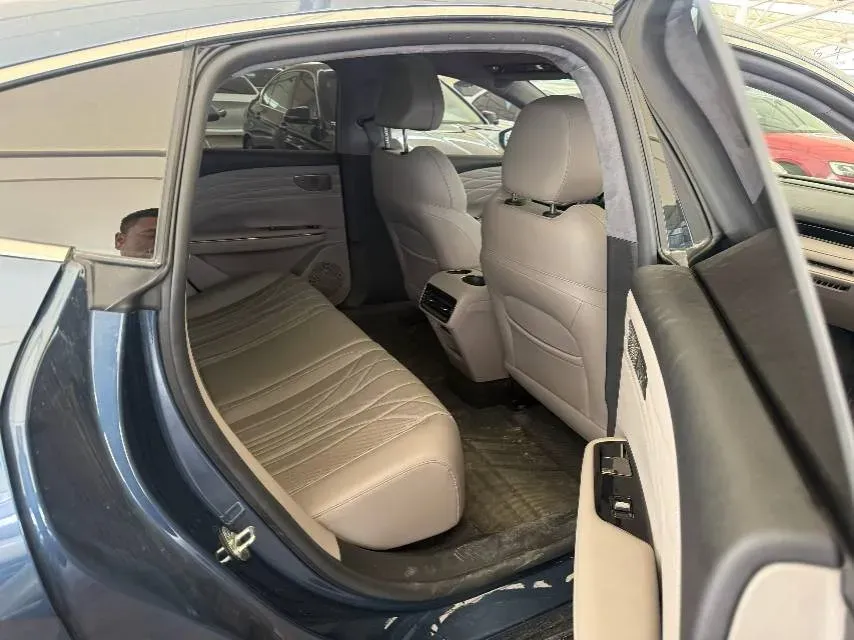 2025 Geely Galaxy Starshine 8 1.5T 163HP L4 3DHT PHEV 27.69KWH,autocango,china used car exporter,china ev exporter,chinese used car exporter,chinese used ev exporter