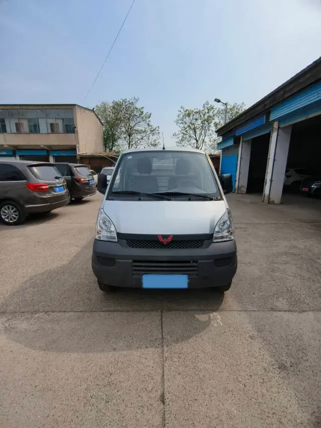 2021 WuLing RongGuang Mini Truck 1.5L 99HP L4 5MT,autocango,china used car exporter,china ev exporter,chinese used car exporter,chinese used ev exporter