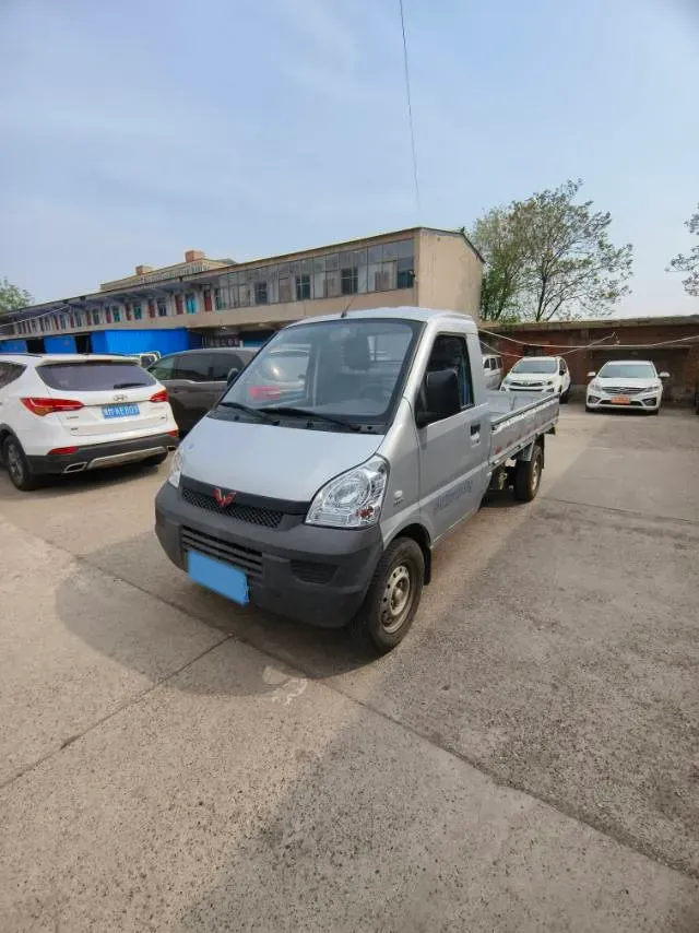 2021 WuLing RongGuang Mini Truck 1.5L 99HP L4 5MT,autocango,china used car exporter,china ev exporter,chinese used car exporter,chinese used ev exporter