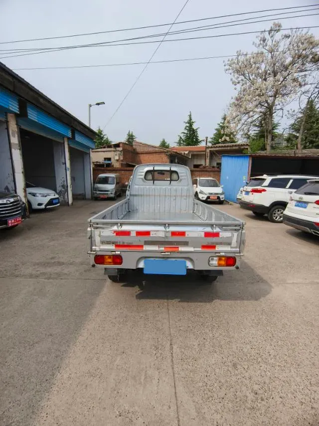 2021 WuLing RongGuang Mini Truck 1.5L 99HP L4 5MT,autocango,china used car exporter,china ev exporter,chinese used car exporter,chinese used ev exporter