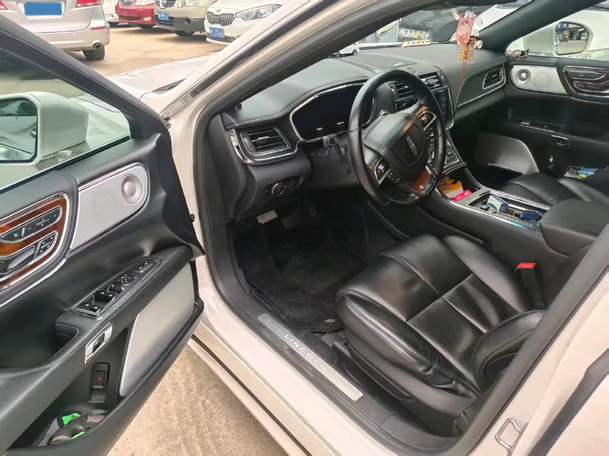 2017 Lincoln Continental 3.0T 378HP V6 6AT,autocango,china used car exporter,china ev exporter,chinese used car exporter,chinese used ev exporter