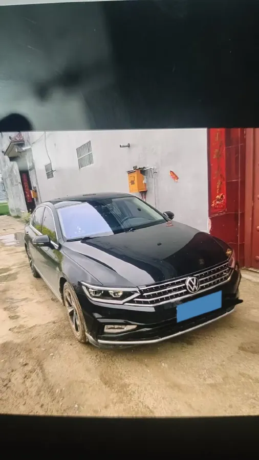 2023 Volkswagen Magotan 2.0T 186HP L4 7DCT,autocango,china used car exporter,china ev exporter,chinese used car exporter,chinese used ev exporter