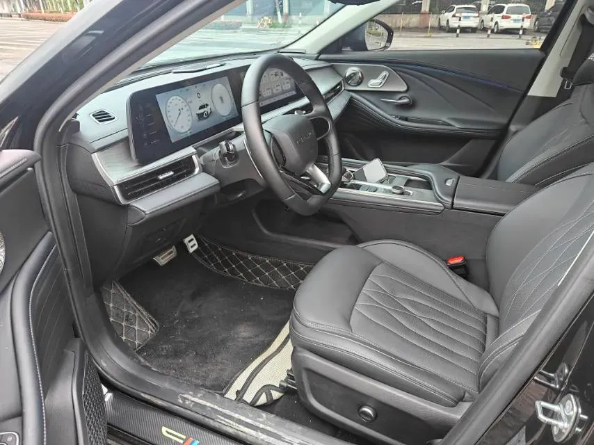 2023 Chery Arrizo 8 2.0T 254HP L4 7DCT,autocango,china used car exporter,china ev exporter,chinese used car exporter,chinese used ev exporter