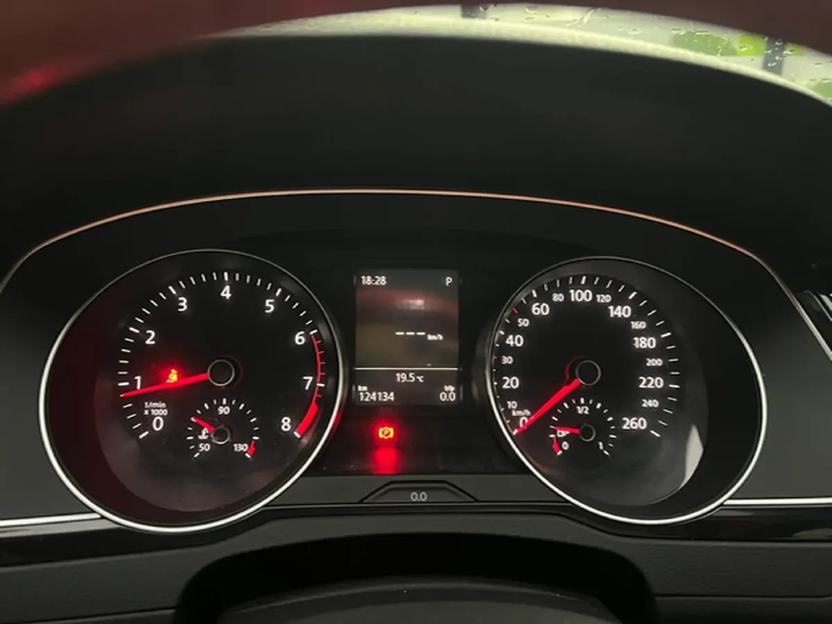 2018 Volkswagen Magotan 1.8T 180HP L4 7DCT,autocango,china used car exporter,china ev exporter,chinese used car exporter,chinese used ev exporter