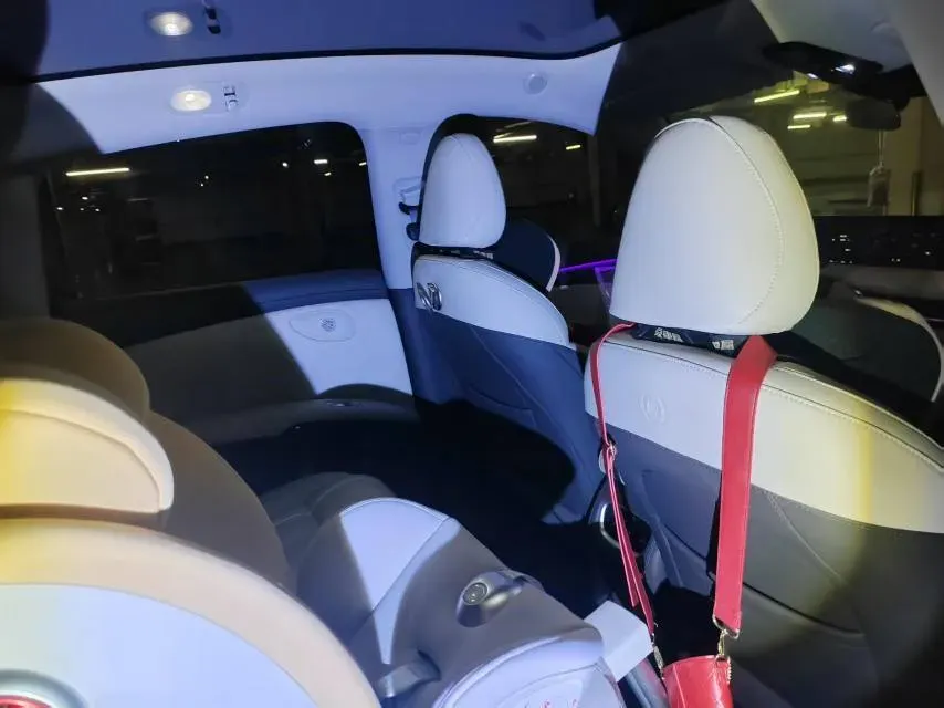 2023 IM LS6 BEV 71KWH,autocango,china used car exporter,china ev exporter,chinese used car exporter,chinese used ev exporter