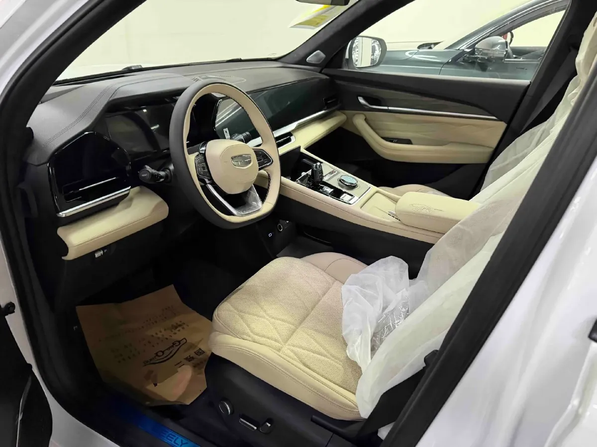 2025 Geely Monjaro 2.0T 238HP L4 8AT,autocango,china used car exporter,china ev exporter,chinese used car exporter,chinese used ev exporter