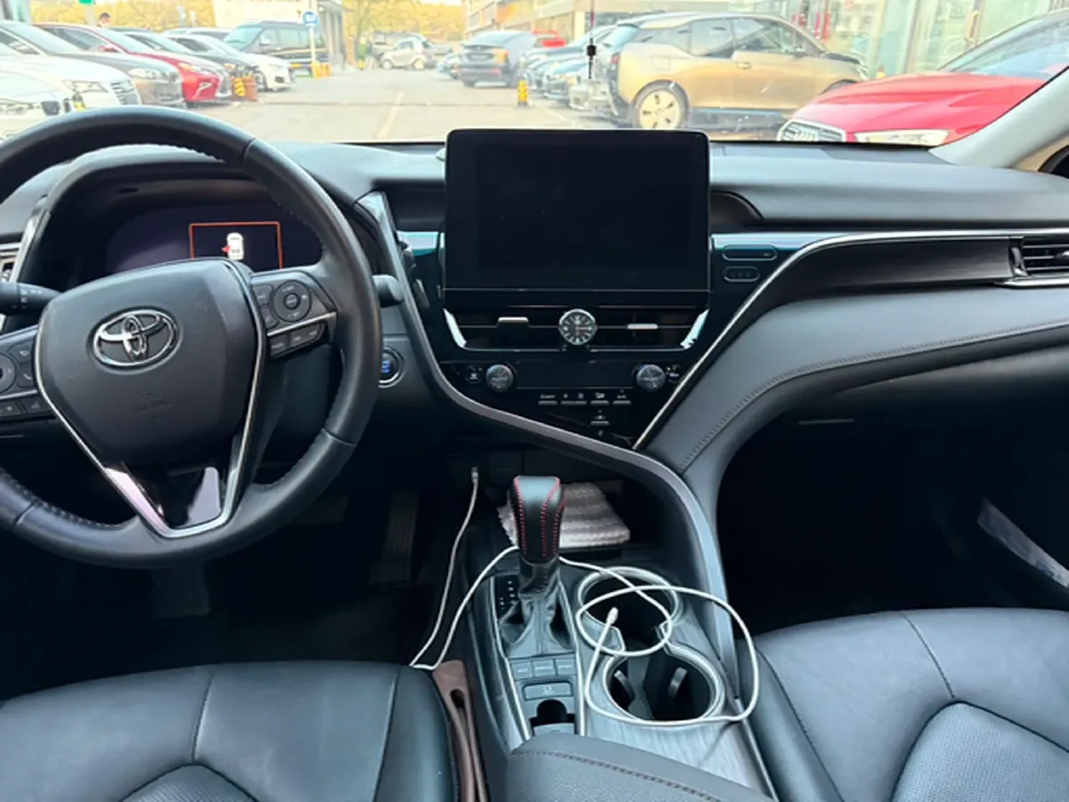 2021 Toyota Camry 2.5L 209HP L4 8AT,autocango,china used car exporter,china ev exporter,chinese used car exporter,chinese used ev exporter