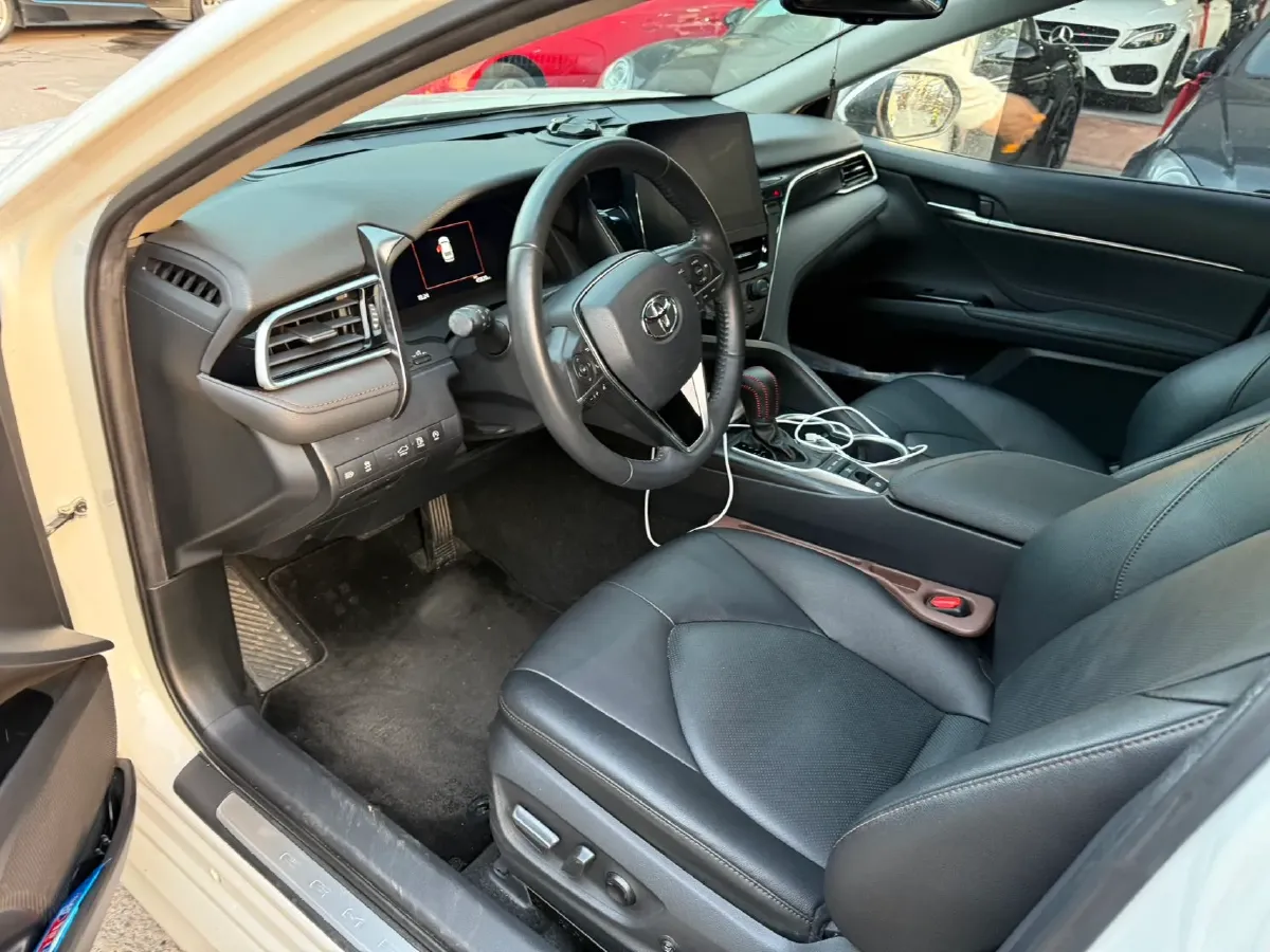 2021 Toyota Camry 2.5L 209HP L4 8AT,autocango,china used car exporter,china ev exporter,chinese used car exporter,chinese used ev exporter