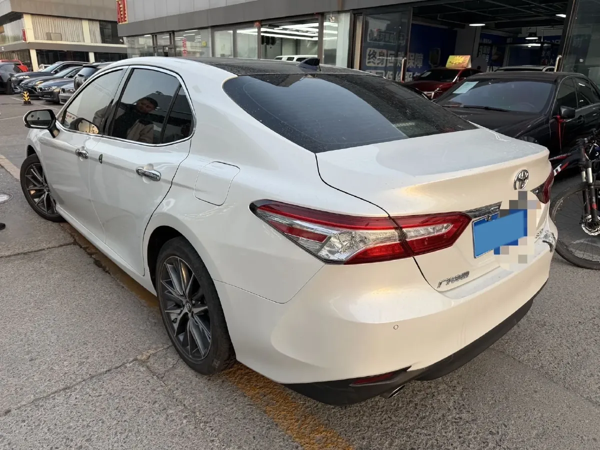 2021 Toyota Camry 2.5L 209HP L4 8AT,autocango,china used car exporter,china ev exporter,chinese used car exporter,chinese used ev exporter
