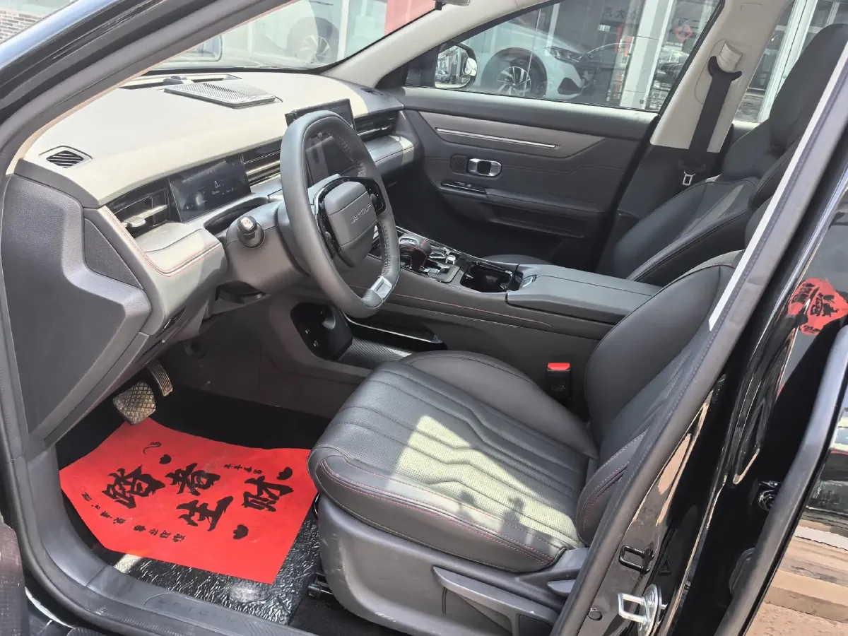 2025 Jetour DASHING 1.5T 156HP L4 6DCT,autocango,china used car exporter,china ev exporter,chinese used car exporter,chinese used ev exporter