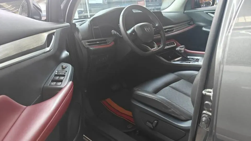 2022 ChangAn CS55 Plus 1.5T 180HP L4 7DCT,autocango,china used car exporter,china ev exporter,chinese used car exporter,chinese used ev exporter