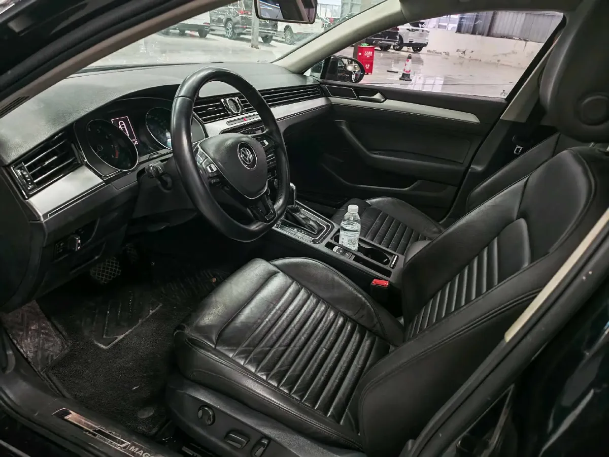 2018 Volkswagen Magotan 1.8T 180HP L4 7DCT,autocango,china used car exporter,china ev exporter,chinese used car exporter,chinese used ev exporter