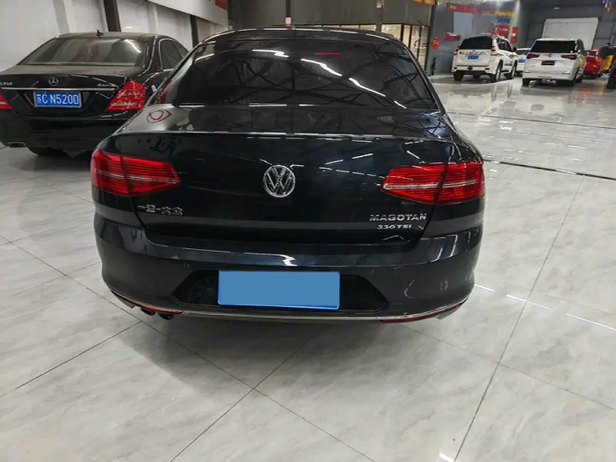 2018 Volkswagen Magotan 1.8T 180HP L4 7DCT,autocango,china used car exporter,china ev exporter,chinese used car exporter,chinese used ev exporter