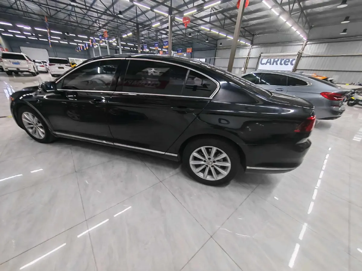 2018 Volkswagen Magotan 1.8T 180HP L4 7DCT,autocango,china used car exporter,china ev exporter,chinese used car exporter,chinese used ev exporter