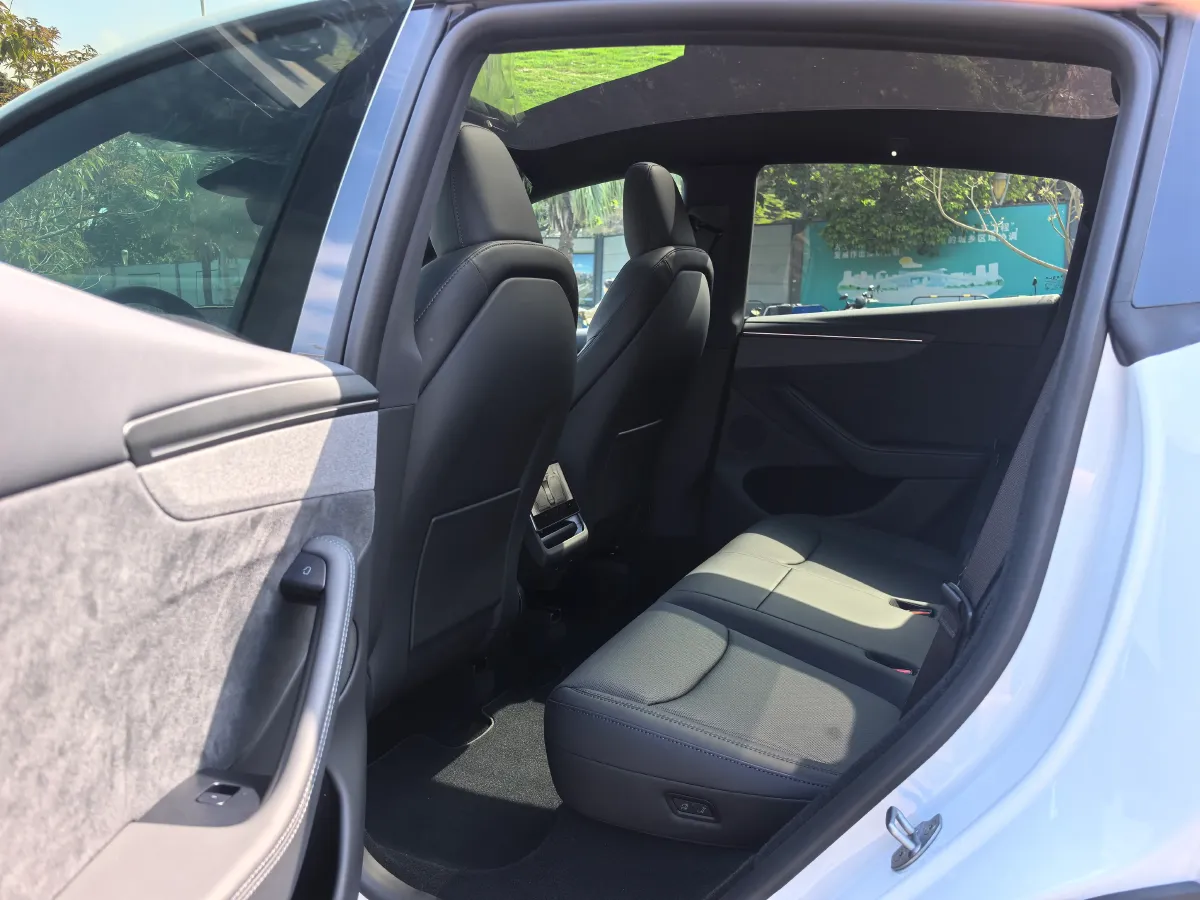 2026 Tesla Model Y BEV,autocango,china used car exporter,china ev exporter,chinese used car exporter,chinese used ev exporter