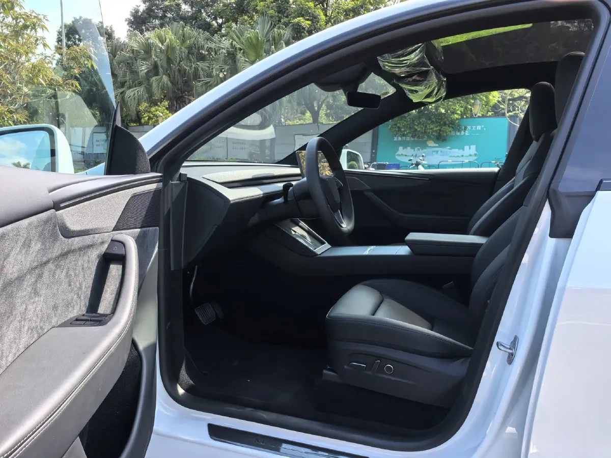 2026 Tesla Model Y BEV,autocango,china used car exporter,china ev exporter,chinese used car exporter,chinese used ev exporter