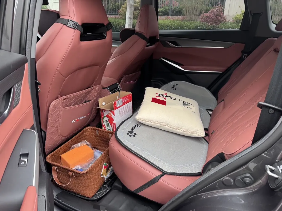 2024 ChangAn CS75 Plus 1.5T 188HP L4 8AT,autocango,china used car exporter,china ev exporter,chinese used car exporter,chinese used ev exporter