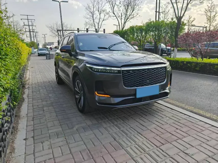 2021 Li ONE Range Extended 131HP REEV 40.5KWH,autocango,china used car exporter,china ev exporter,chinese used car exporter,chinese used ev exporter