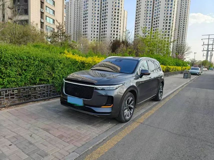 2021 Li ONE Range Extended 131HP REEV 40.5KWH,autocango,china used car exporter,china ev exporter,chinese used car exporter,chinese used ev exporter