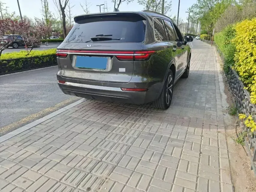 2021 Li ONE Range Extended 131HP REEV 40.5KWH,autocango,china used car exporter,china ev exporter,chinese used car exporter,chinese used ev exporter