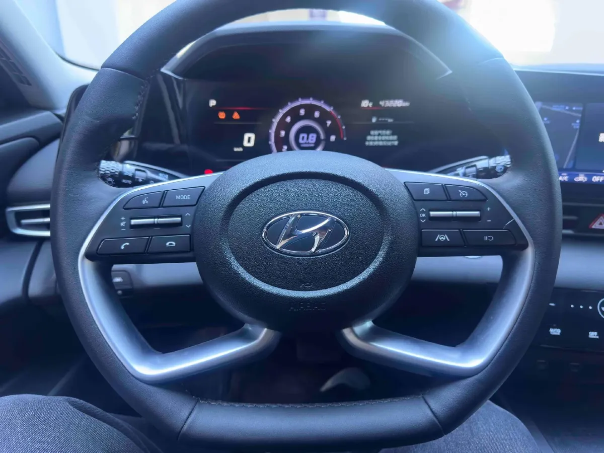 2022 Hyundai Elantra 1.5L 115HP L4 CVT,autocango,china used car exporter,china ev exporter,chinese used car exporter,chinese used ev exporter