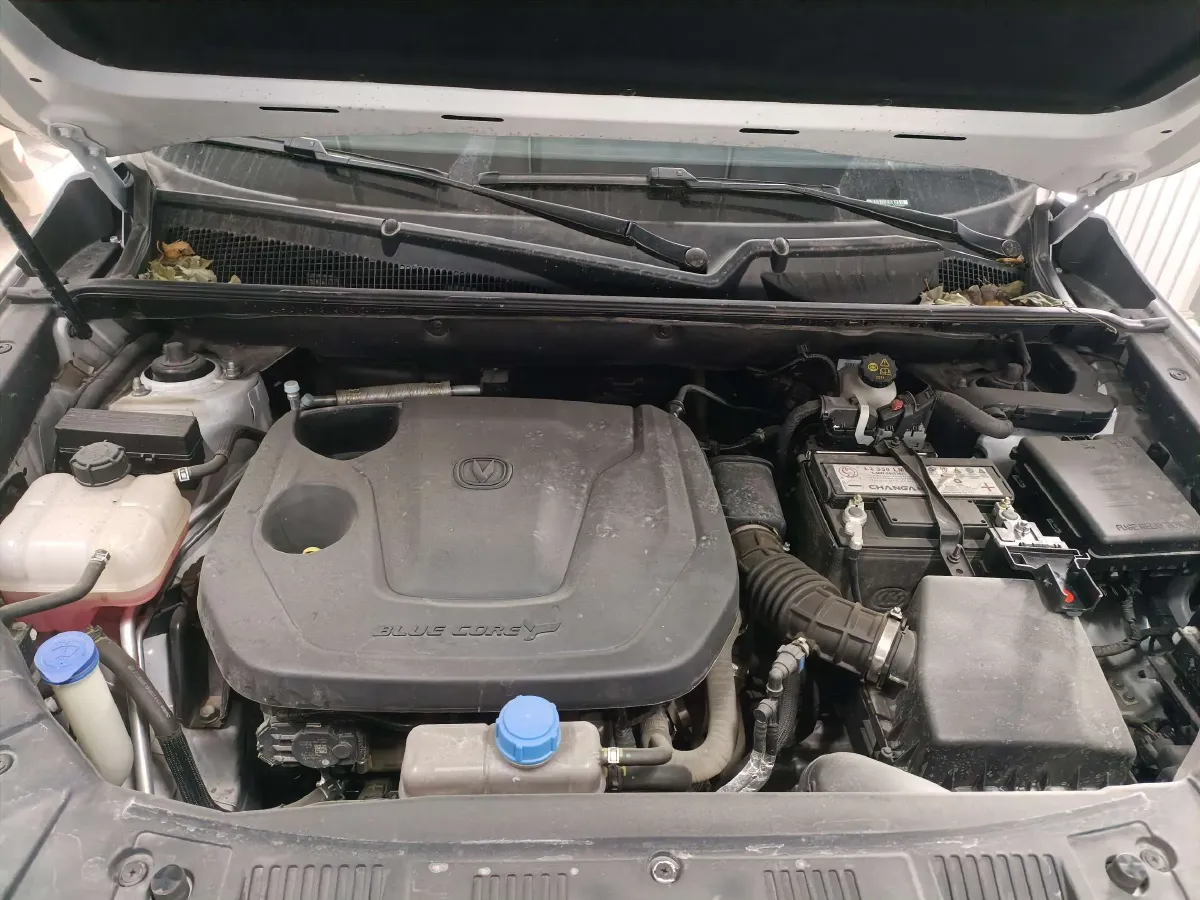 2023 ChangAn CS75 1.5T 188HP L4 7DCT,autocango,china used car exporter,china ev exporter,chinese used car exporter,chinese used ev exporter