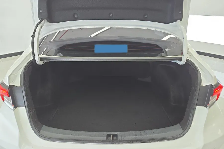 2021 Toyota Corolla 1.2T 116HP L4 CVT,autocango,china used car exporter,china ev exporter,chinese used car exporter,chinese used ev exporter