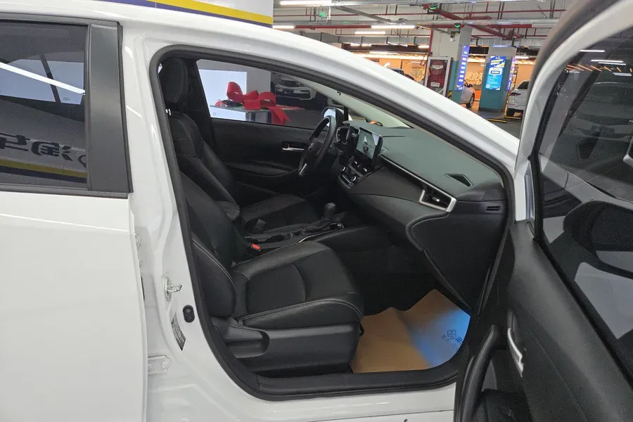 2021 Toyota Corolla 1.2T 116HP L4 CVT,autocango,china used car exporter,china ev exporter,chinese used car exporter,chinese used ev exporter