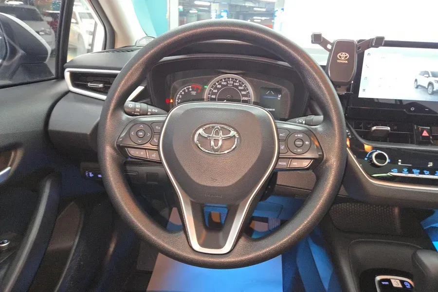 2021 Toyota Corolla 1.2T 116HP L4 CVT,autocango,china used car exporter,china ev exporter,chinese used car exporter,chinese used ev exporter