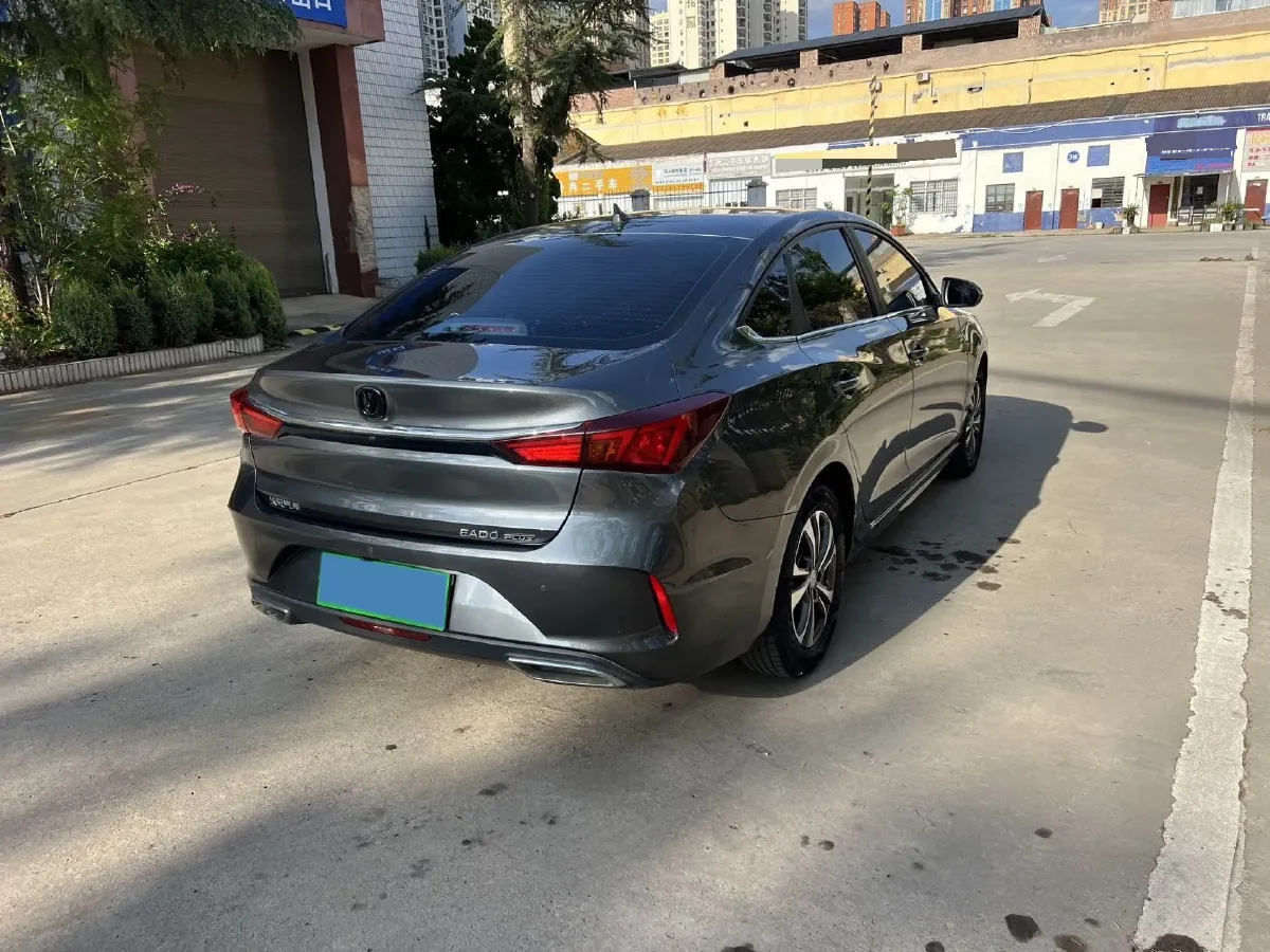 2022 ChangAn Eado 1.6L 128HP L4 5MT,autocango,china used car exporter,china ev exporter,chinese used car exporter,chinese used ev exporter