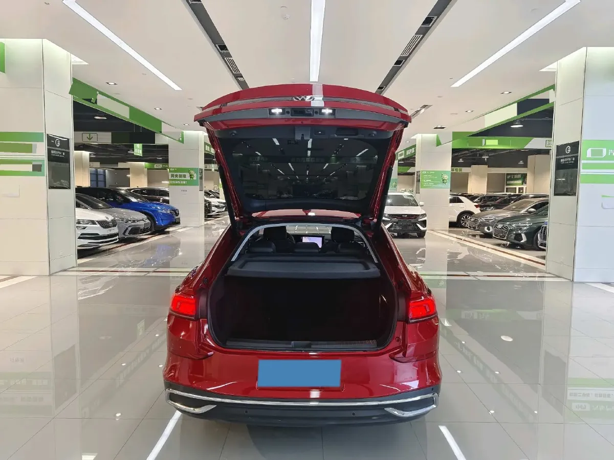 2022 Skoda Superb 2.0T 186HP L4 7DCT,autocango,china used car exporter,china ev exporter,chinese used car exporter,chinese used ev exporter