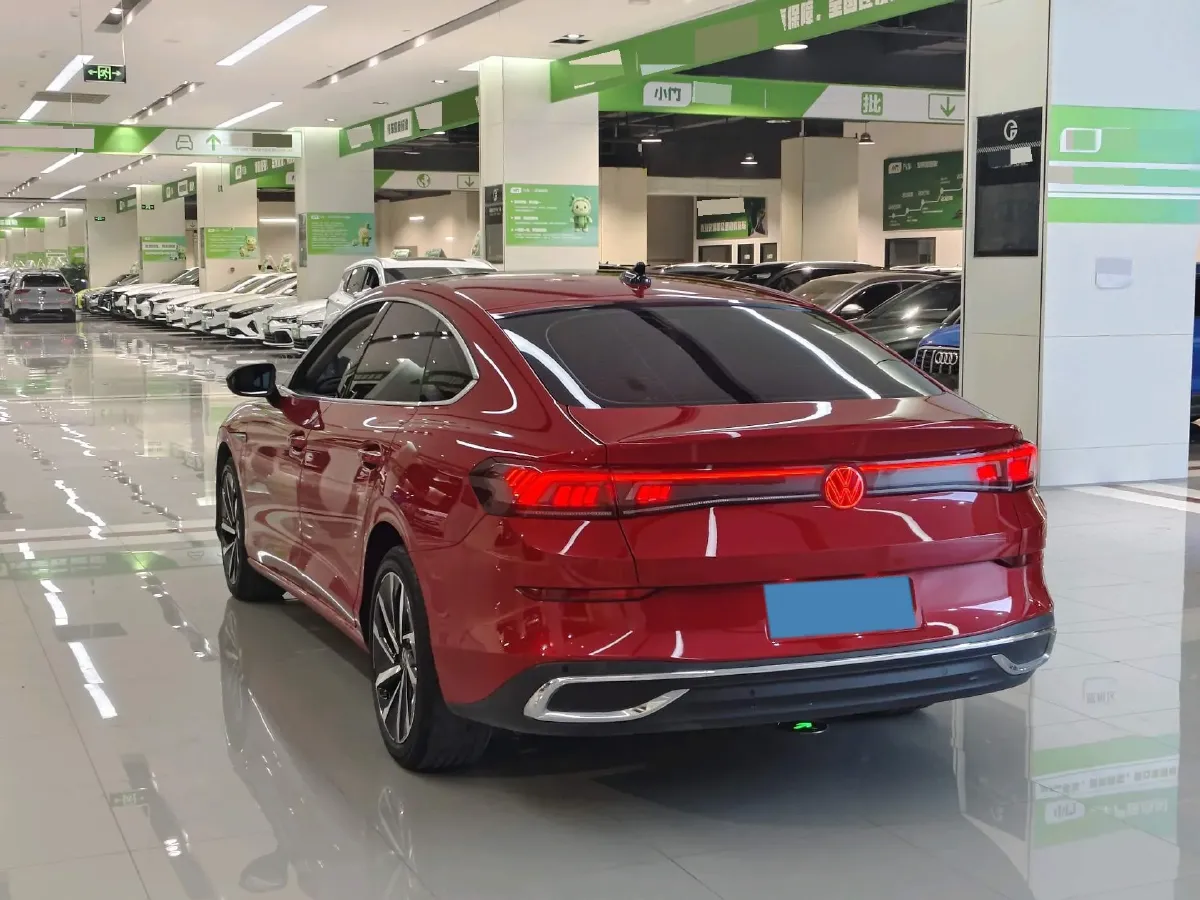 2022 Skoda Superb 2.0T 186HP L4 7DCT,autocango,china used car exporter,china ev exporter,chinese used car exporter,chinese used ev exporter