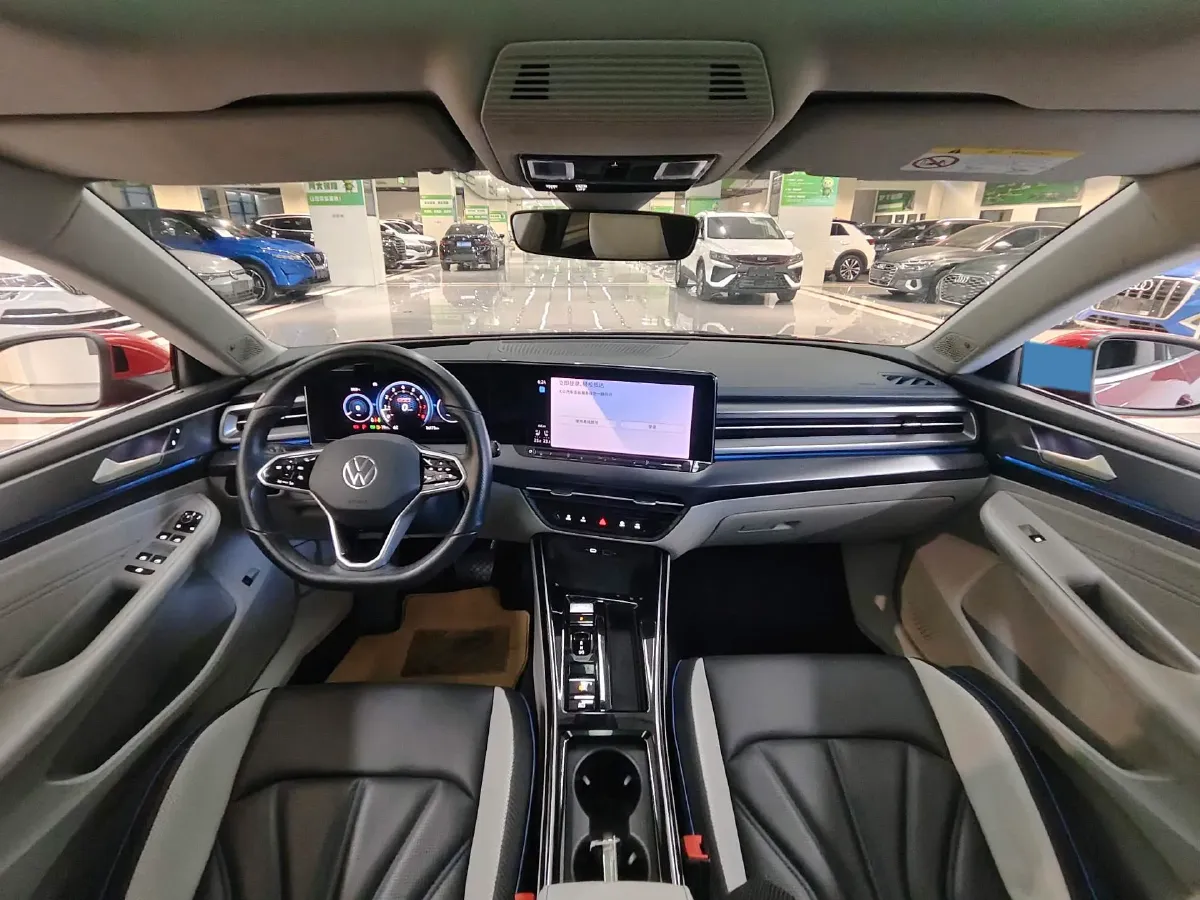 2022 Skoda Superb 2.0T 186HP L4 7DCT,autocango,china used car exporter,china ev exporter,chinese used car exporter,chinese used ev exporter