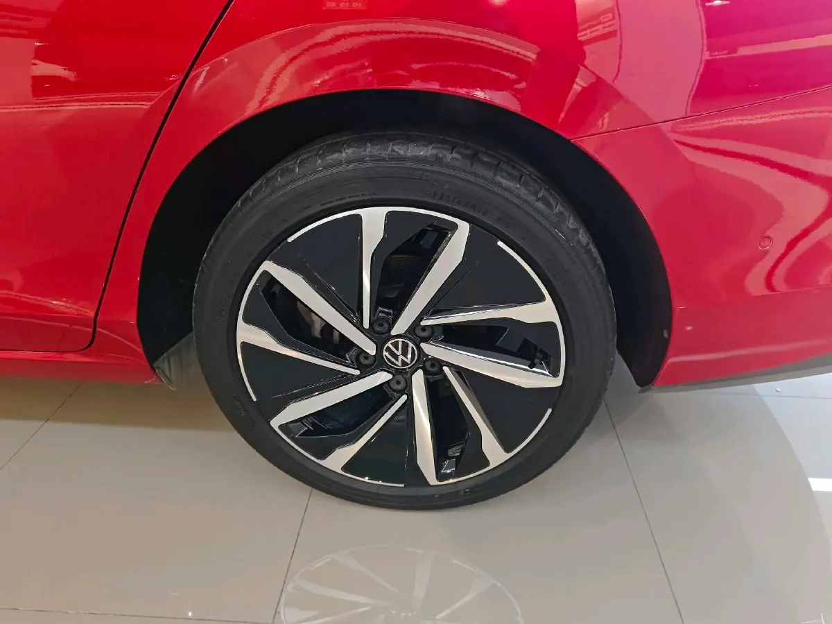 2022 Skoda Superb 2.0T 186HP L4 7DCT,autocango,china used car exporter,china ev exporter,chinese used car exporter,chinese used ev exporter